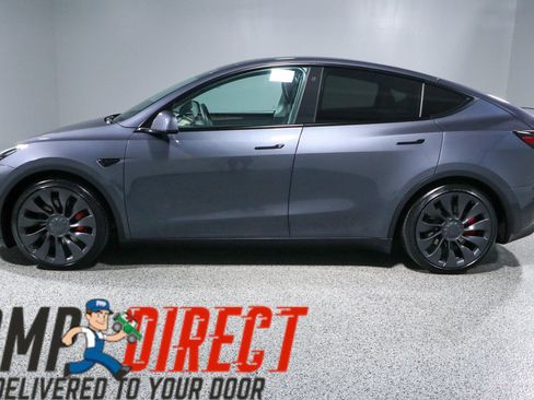 Used 2023 Tesla Model Y Performance AWD/4WD image 10