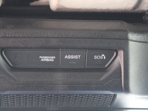 Used 2024 Jeep Wrangler Unlimited Sahara AWD/4WD image 31