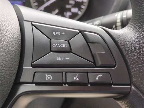 Used 2024 Nissan Sentra S image 23