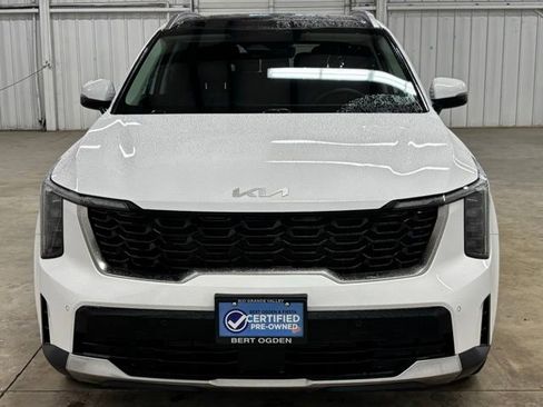 Used 2025 Kia Sorento S w/ Panoramic Sunroof Package FWD image 2