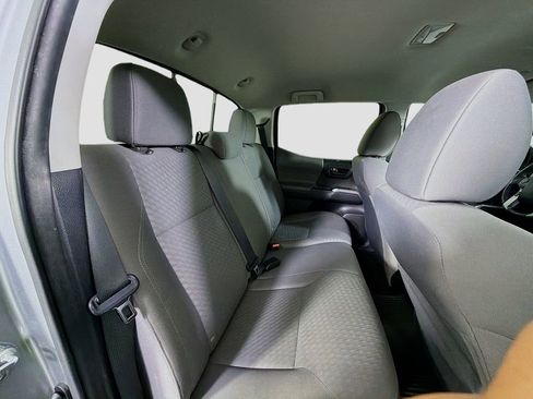 Used 2022 Toyota Tacoma SR5 image 25