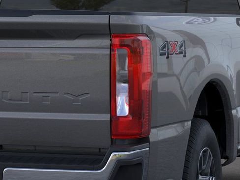 New 2025 Ford F250 XLT image 21