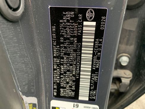 Used 2025 Toyota Camry LE image 28