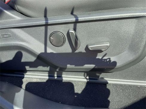 New 2025 Ford F250 Lariat w/ Lariat Ultimate Package image 31