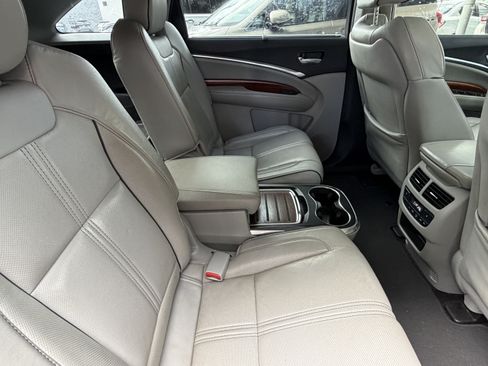 Used 2018 Acura MDX FWD w/ Advance Package image 39