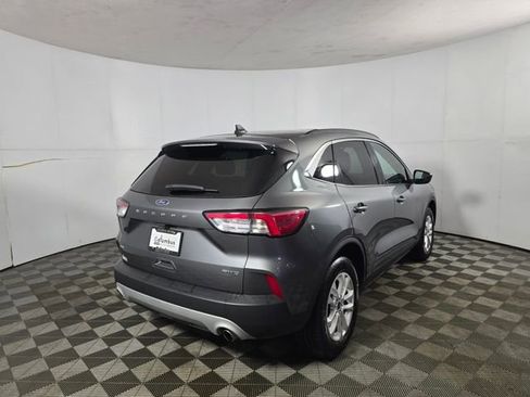 Used 2022 Ford Escape SE w/ Convenience Package image 5