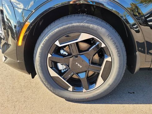 New 2026 Kia Sportage SX image 5