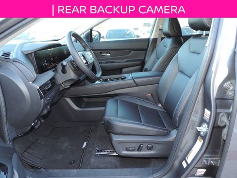 Used 2025 Nissan Murano SV image 13