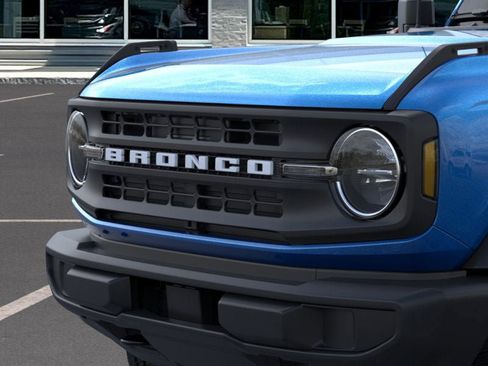 New 2025 Ford Bronco 4-Door image 19