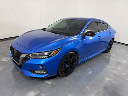 Used 2020 Nissan Sentra SR w/ Premium Package FWD image 9