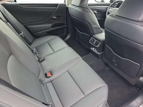 Used 2023 Lexus ES 350 w/ Premium Package image 11