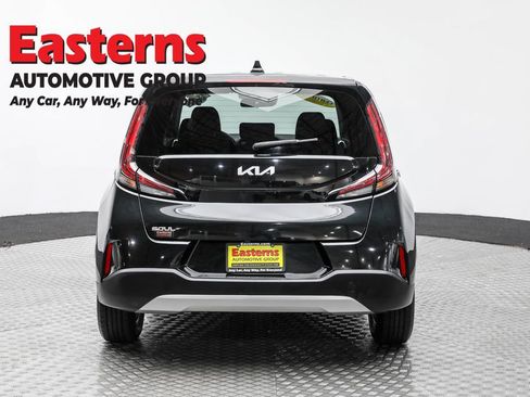 Used 2023 Kia Soul LX w/ Option Group 015 image 6