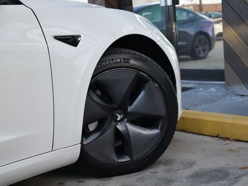 Used 2022 Tesla Model 3 Long Range image 28