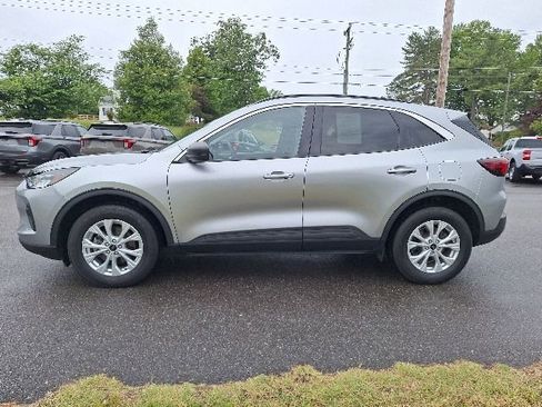 Used 2024 Ford Escape Active w/ Tech Pack #1 AWD/4WD image 7