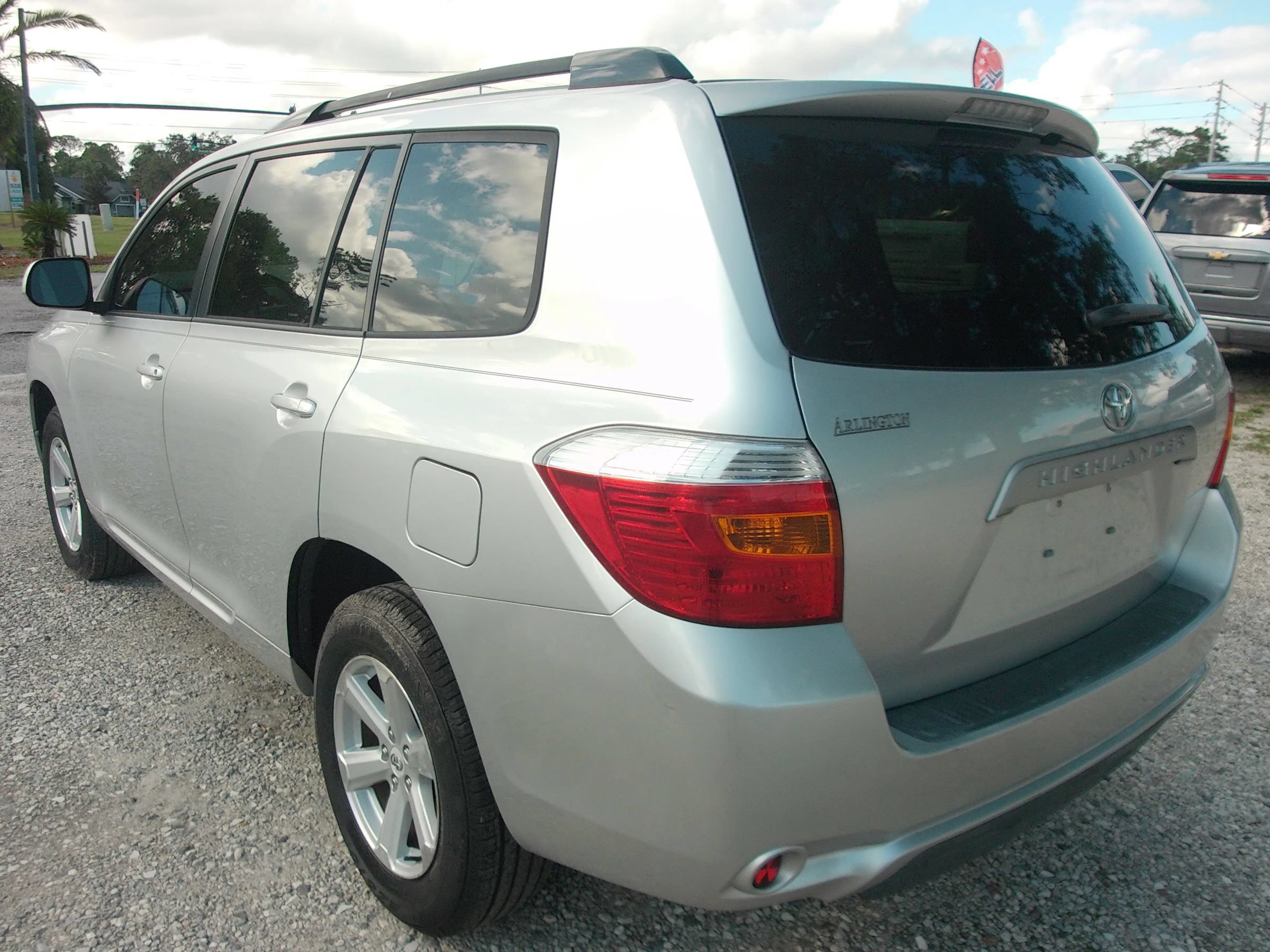 Used 2010 Toyota Highlander 2WD w/ 3rd Row Seat Pkg image 7