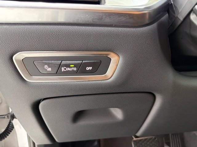 Used 2026 BMW X7 xDrive40i AWD/4WD image 12