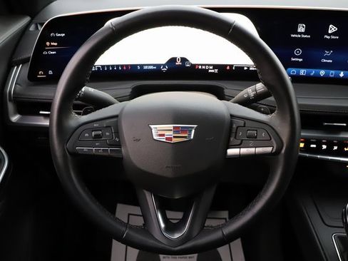 Used 2025 Cadillac XT4 Premium Luxury image 23