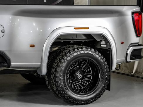 Used 2022 GMC Sierra 3500 Denali AWD/4WD image 14