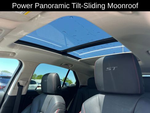 Used 2022 Buick Envision Essence w/ Sport Touring Package FWD image 12