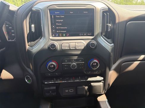 Used 2021 Chevrolet Silverado 1500 LT Trail Boss AWD/4WD image 6