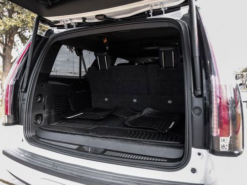 Used 2020 Cadillac Escalade ESV Platinum image 56