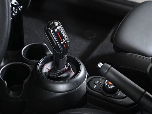 Used 2021 MINI Cooper S w/ Premium Package FWD image 22
