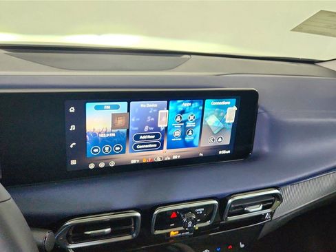New 2026 Nissan Sentra SL w/ Floor Mat Package FWD image 44