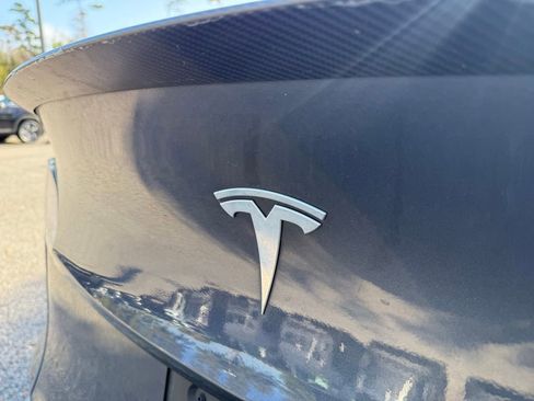 Used 2021 Tesla Model Y Performance image 13