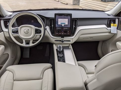 New 2026 Volvo XC60 B5 Ultra w/ Protection Package Premier image 12