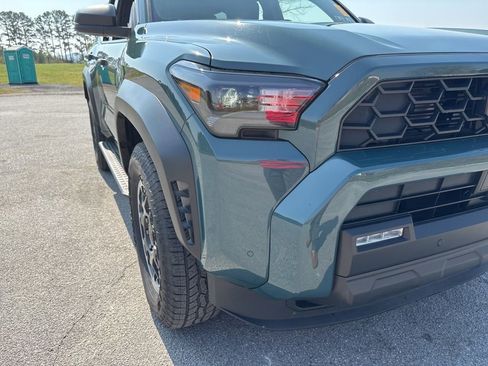 Certified 2025 Toyota 4Runner TRD Off-Road image 11