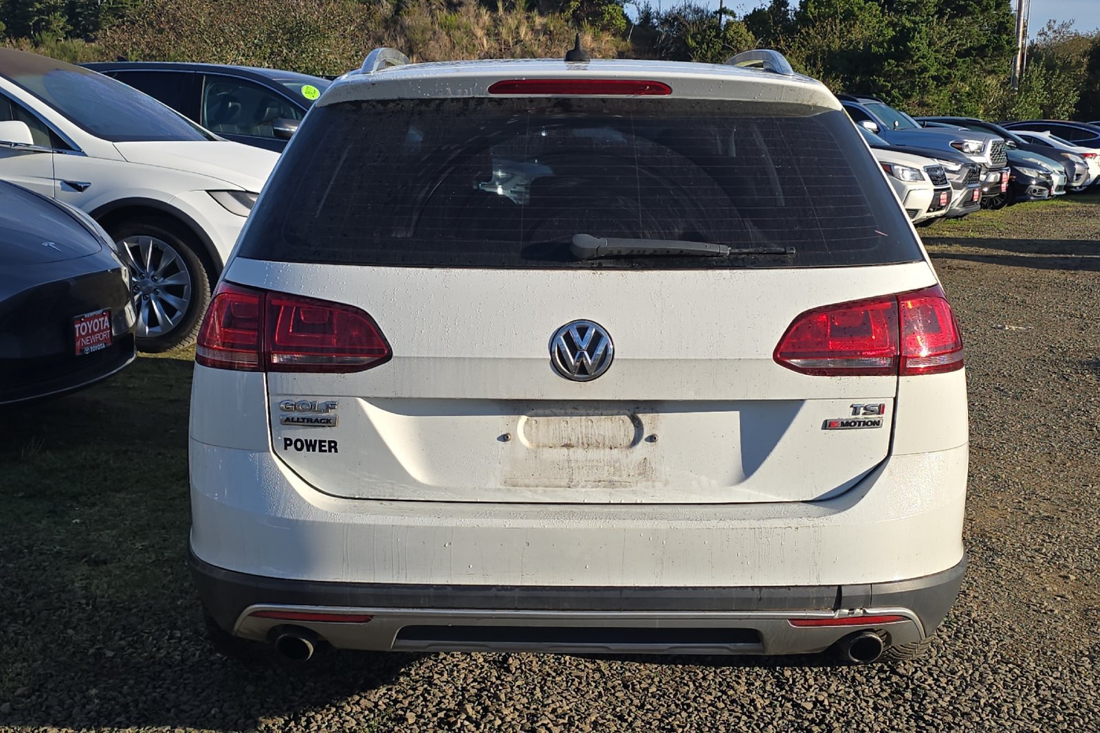 Used 2017 Volkswagen Golf Alltrack SE AWD/4WD image 6
