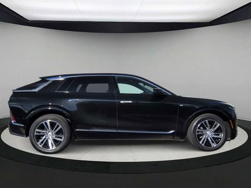 Used 2024 Cadillac Lyriq Luxury w/ LPO, Floor Liner Package image 9