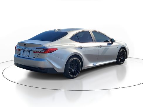 Certified 2025 Toyota Camry LE w/ Convenience Package image 7