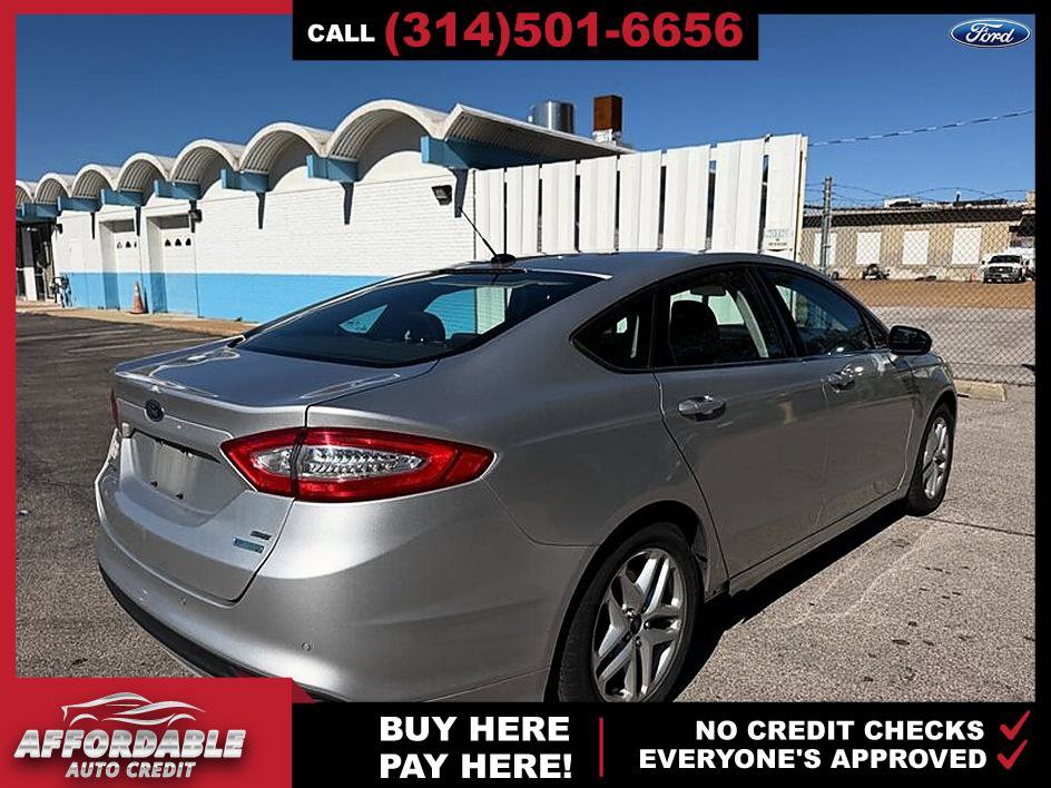 Used 2014 Ford Fusion SE FWD image 5