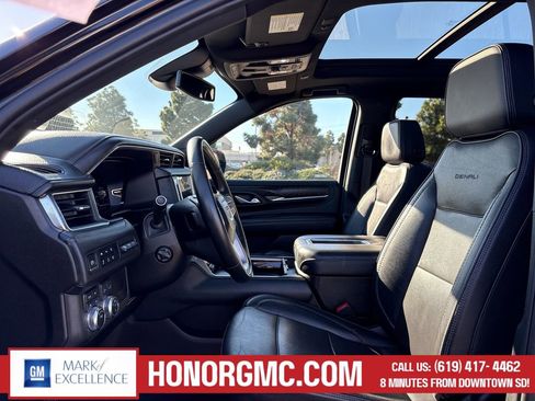 Used 2023 GMC Yukon Denali AWD/4WD image 11