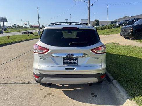 Used 2014 Ford Escape Titanium w/ Equipment Group 401A AWD/4WD image 4