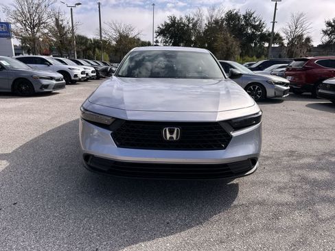 Used 2025 Honda Accord Sport image 9