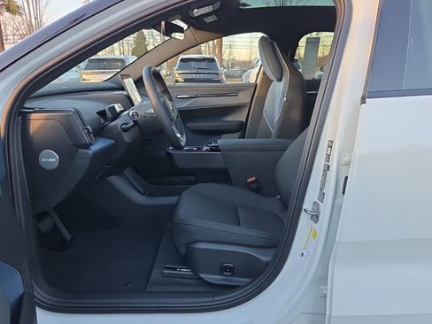 New 2026 Volvo EX30 Plus w/ Protection Package Premier AWD/4WD image 4
