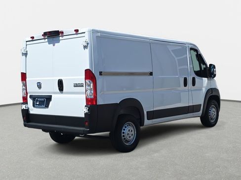 New 2025 RAM ProMaster 1500 w/ Convenience Group FWD image 5