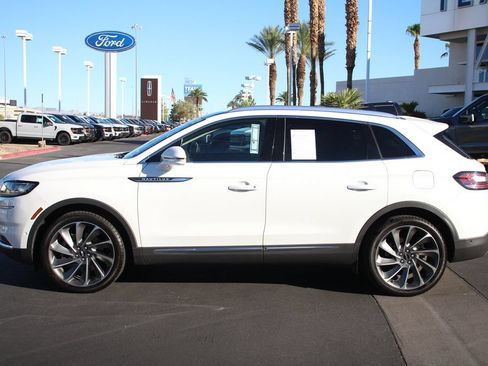 Certified 2022 Lincoln Nautilus Reserve w/ Equipment Group 201A AWD/4WD image 3