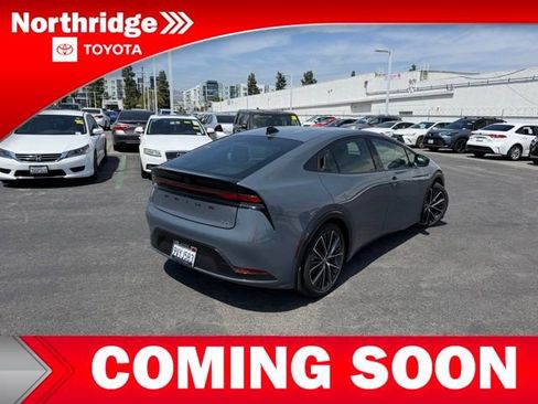 Used 2026 Toyota Prius XLE FWD image 4