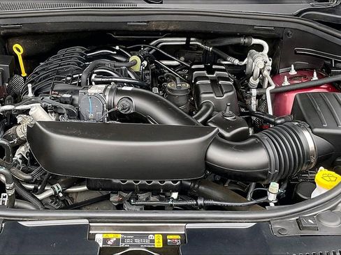 Used 2023 Dodge Durango GT image 28