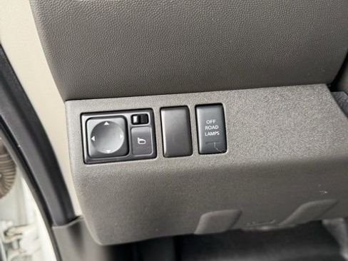 Used 2012 Nissan Xterra PRO-4X image 15