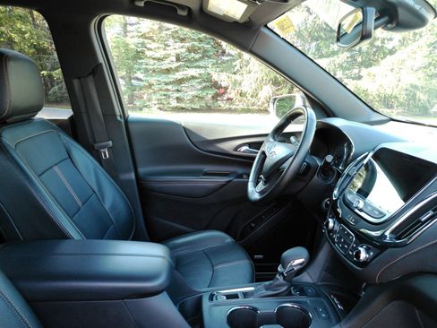 Certified 2024 Chevrolet Equinox Premier AWD/4WD image 16