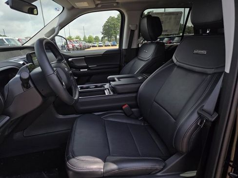 New 2026 Ford Expedition Platinum w/ Driver's Package AWD/4WD image 11