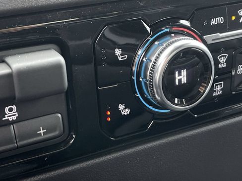 New 2026 GMC Sierra 1500 Elevation AWD/4WD image 35