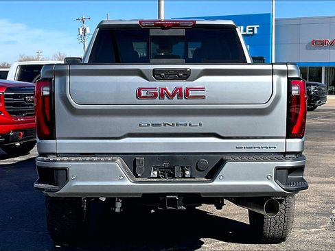 New 2026 GMC Sierra 2500 Denali w/ Denali Reserve Package image 4