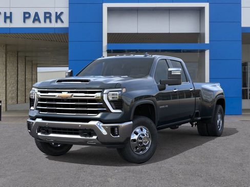 New 2026 Chevrolet Silverado 3500 LTZ w/ LTZ Plus Package AWD/4WD image 6