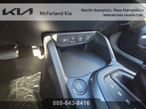 New 2025 Kia K4 LXS image 21