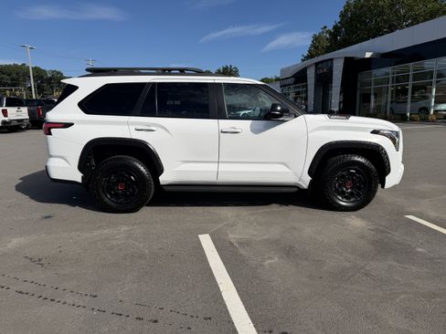 Used 2025 Toyota Sequoia TRD Pro AWD/4WD image 16